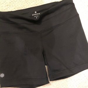 Athleta spandex shorts size small